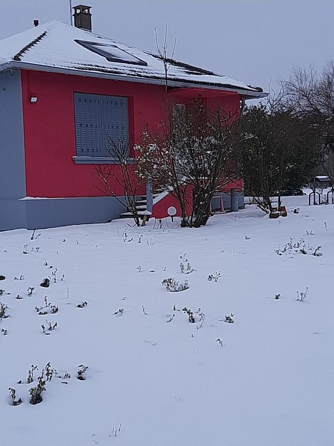 Gite De La Maison Du L.A.C Simard Exterior foto