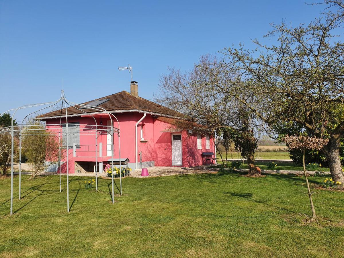 Gite De La Maison Du L.A.C Simard Exterior foto